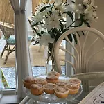 Pastelowa Bed & Breakfast 4*